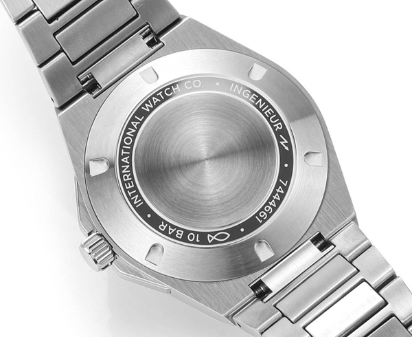 アイ・ダブリュー・シー着用イメージ